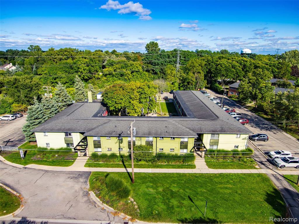1050 North Adams Road, Unit 107 Birmingham, MI 48009 - Photo 2 of 15 Gallery Image 2