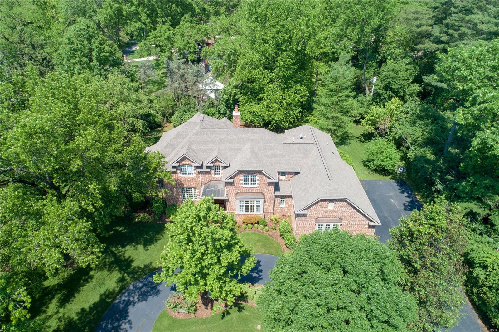 15 Danfield Road St. Louis, MO 63124 - Photo 3 of 66 Gallery Image 3