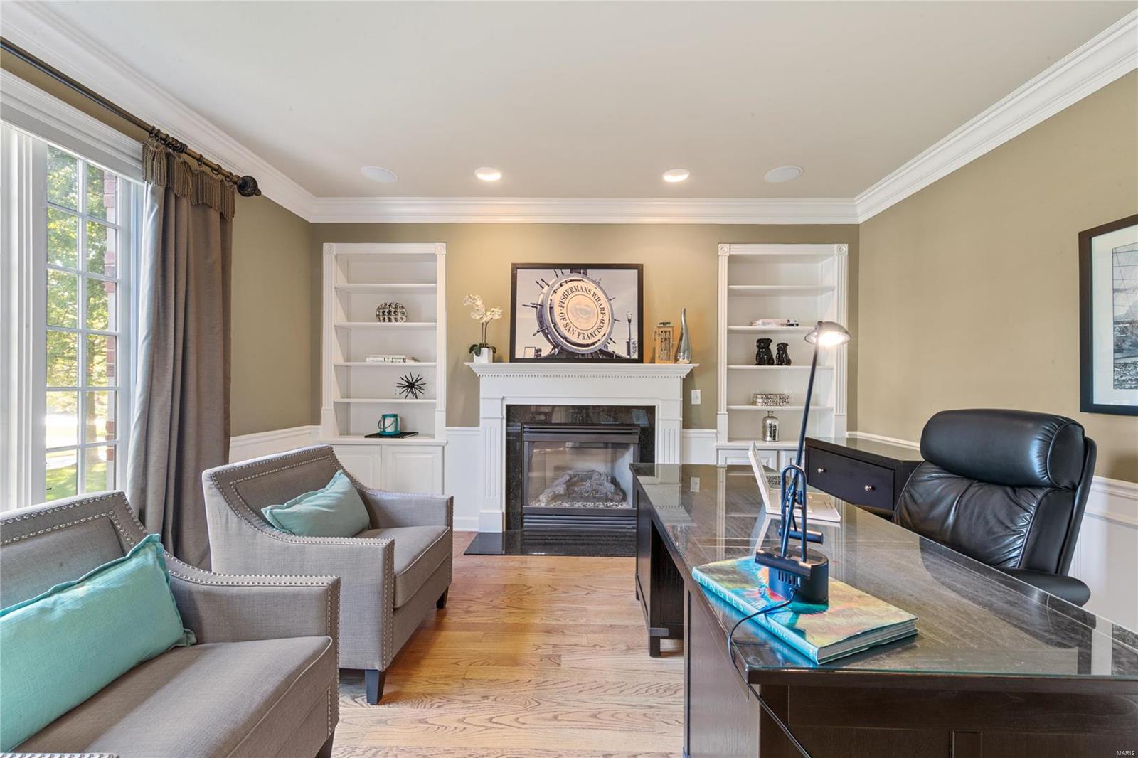 15 Danfield Road St. Louis, MO 63124 - Photo 4 of 66 Gallery Image 4