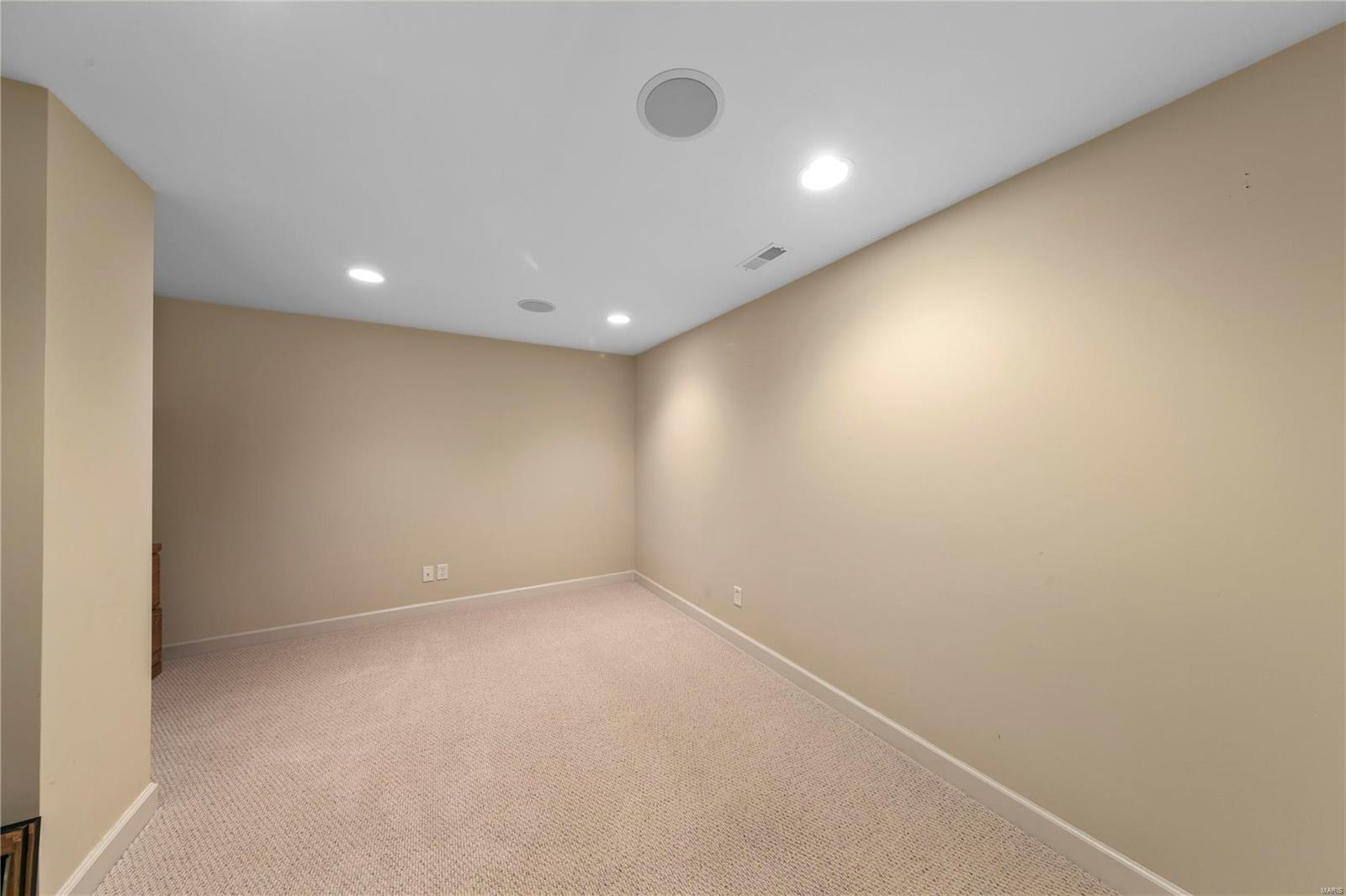 15 Danfield Road St. Louis, MO 63124 - Photo 50 of 66 Gallery Image 50