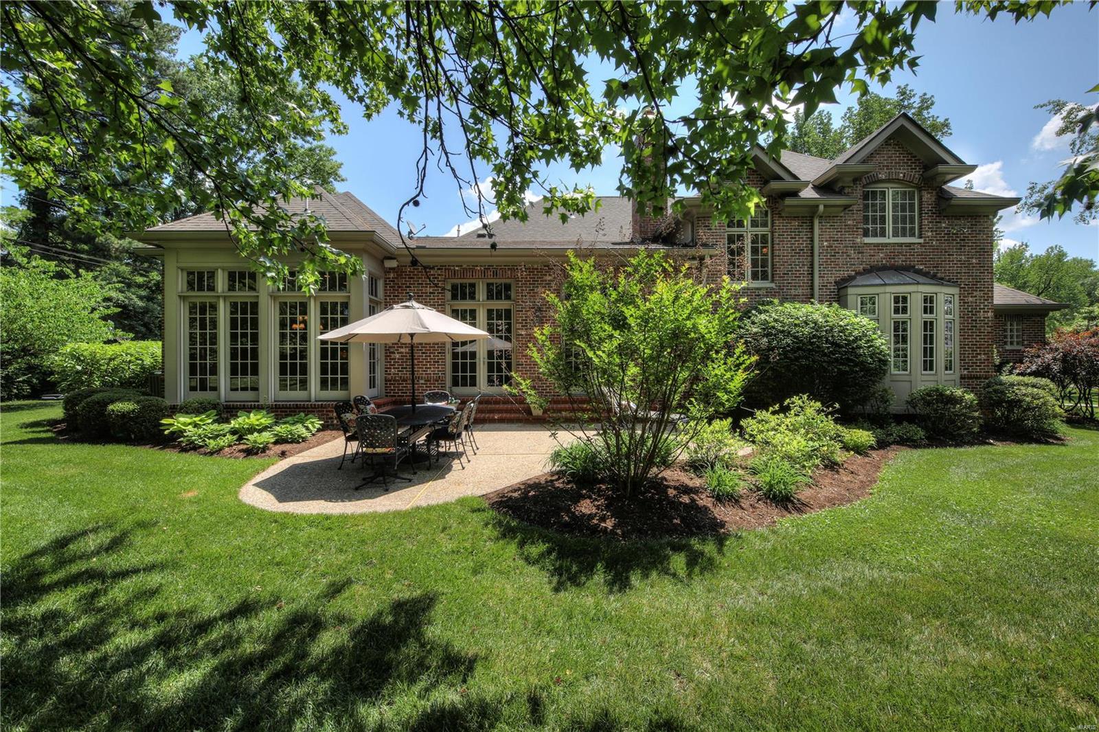 15 Danfield Road St. Louis, MO 63124 - Photo 9 of 66 Gallery Image 9