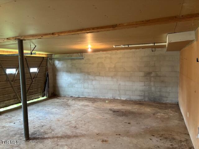 8415 Baileyton Road Greeneville, TN 37745 - Photo 32 of 36 IMG_5287