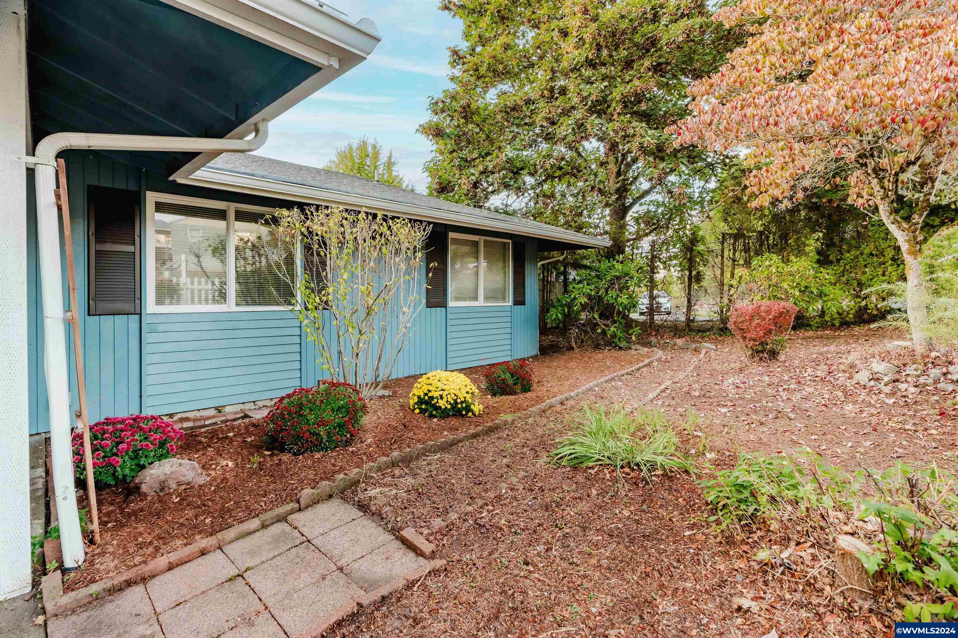 1395 Western Way Salem, OR 97304 - Photo 4 of 37