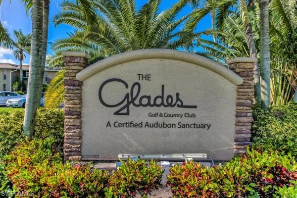 $4,500 | 581 Teryl Road, Unit 5, Naples, FL 34112