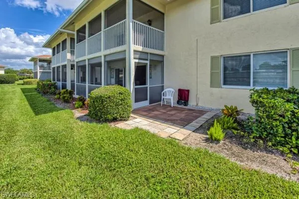 $4,500 | 581 Teryl Road, Unit 5, Naples, FL 34112