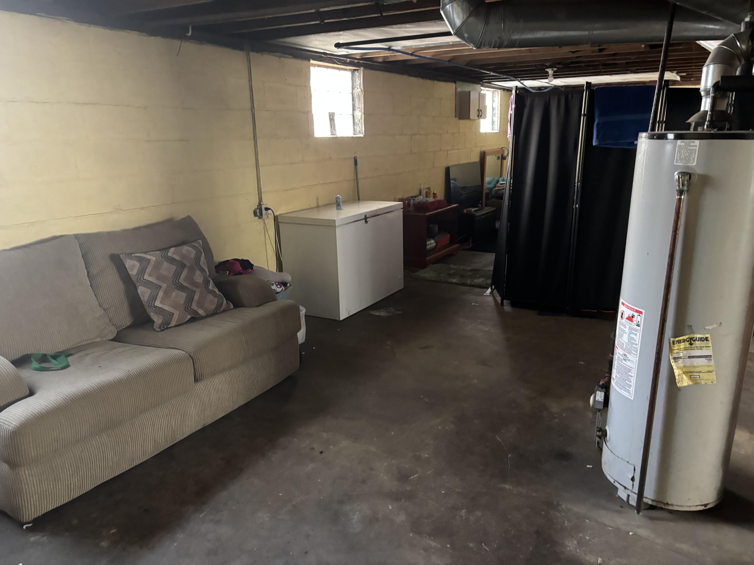 1691 Terrace Street Muskegon, MI 49442 - Photo 16 of 22 IMG_3264