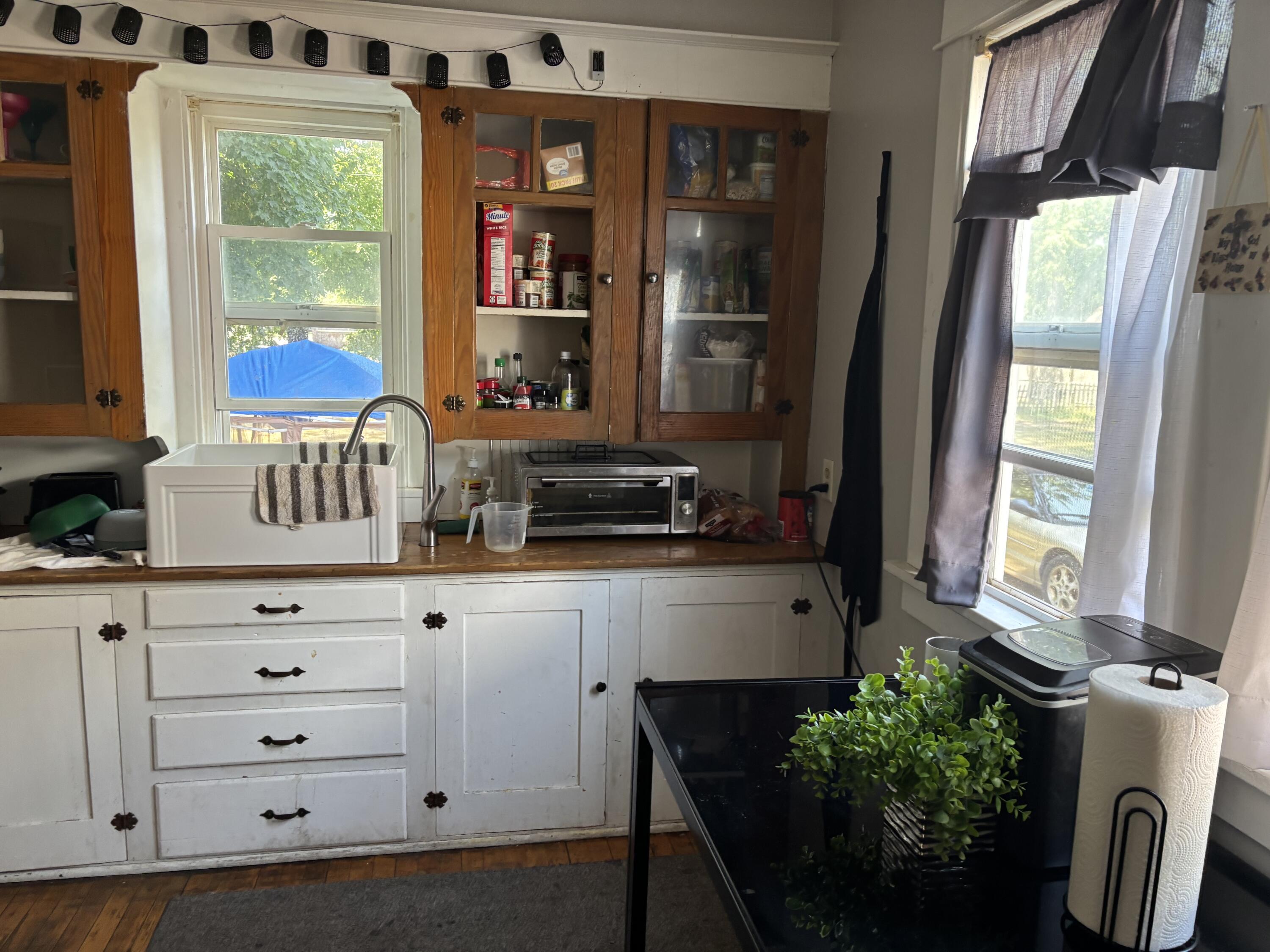 1691 Terrace Street Muskegon, MI 49442 - Photo 5 of 22 IMG_3256