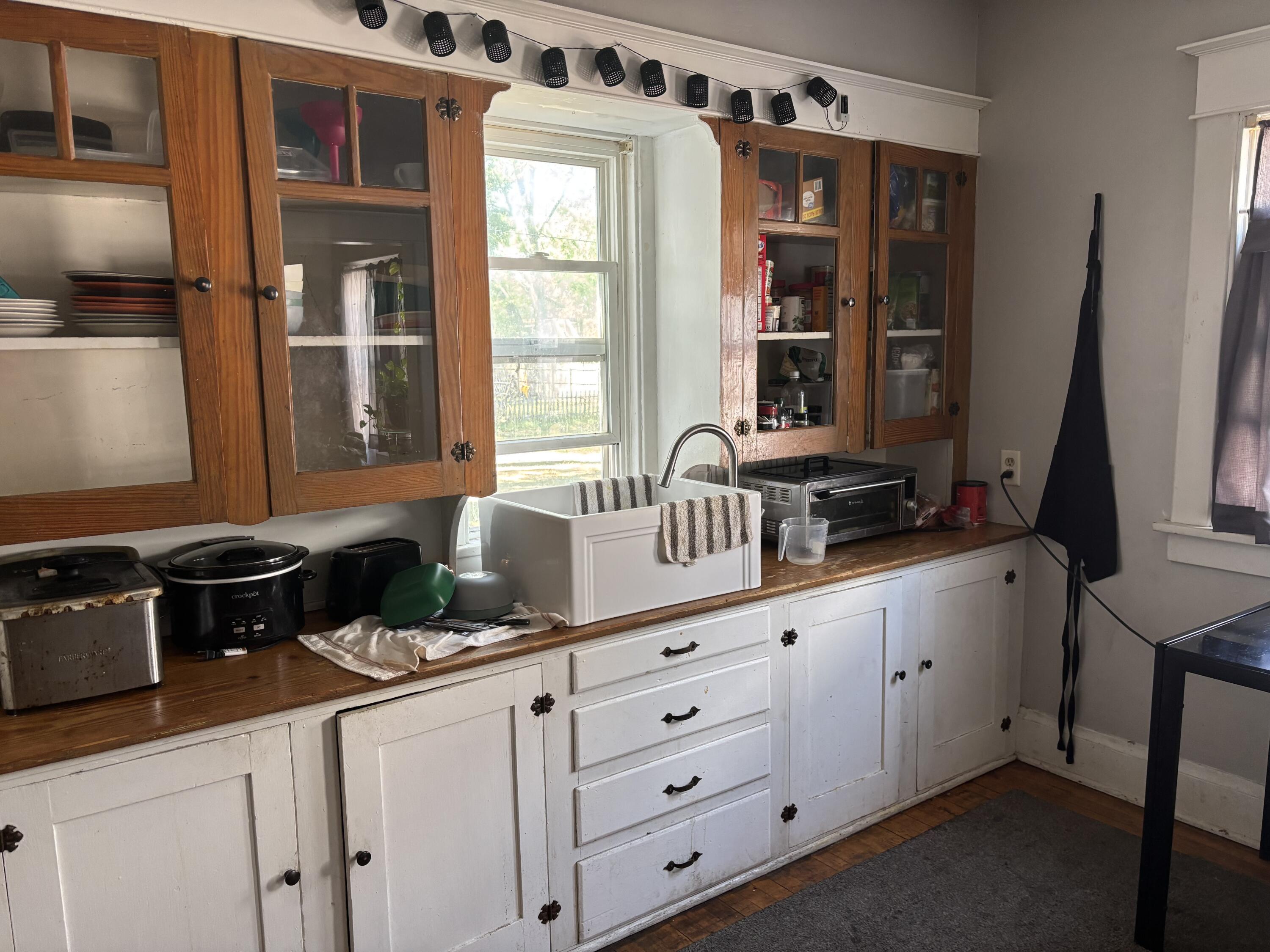 1691 Terrace Street Muskegon, MI 49442 - Photo 6 of 22 IMG_3255