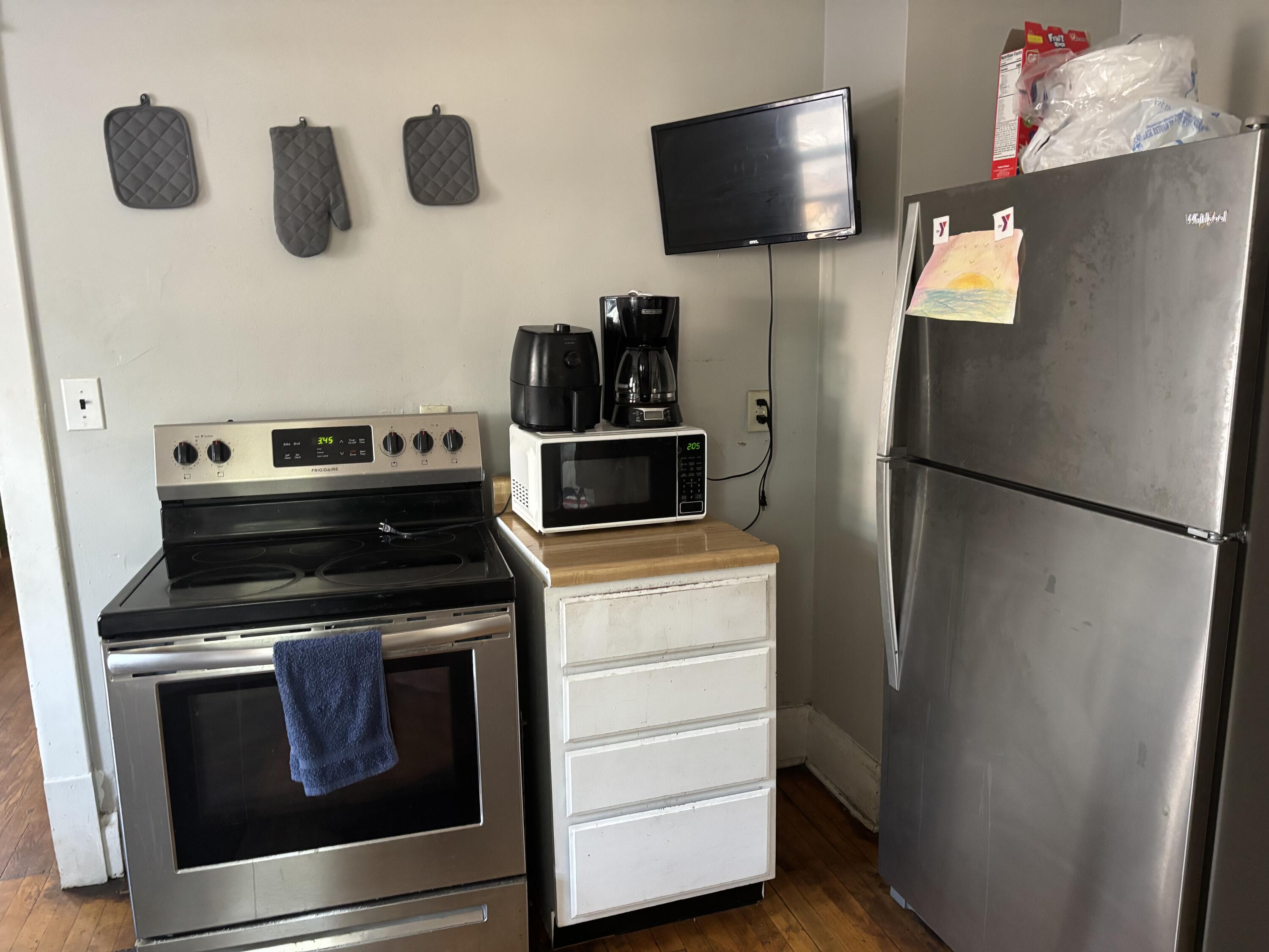 1691 Terrace Street Muskegon, MI 49442 - Photo 7 of 22 IMG_3257