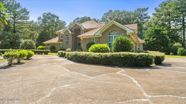 $469,500 | 1025 Michael Drive, McComb, MS 39648