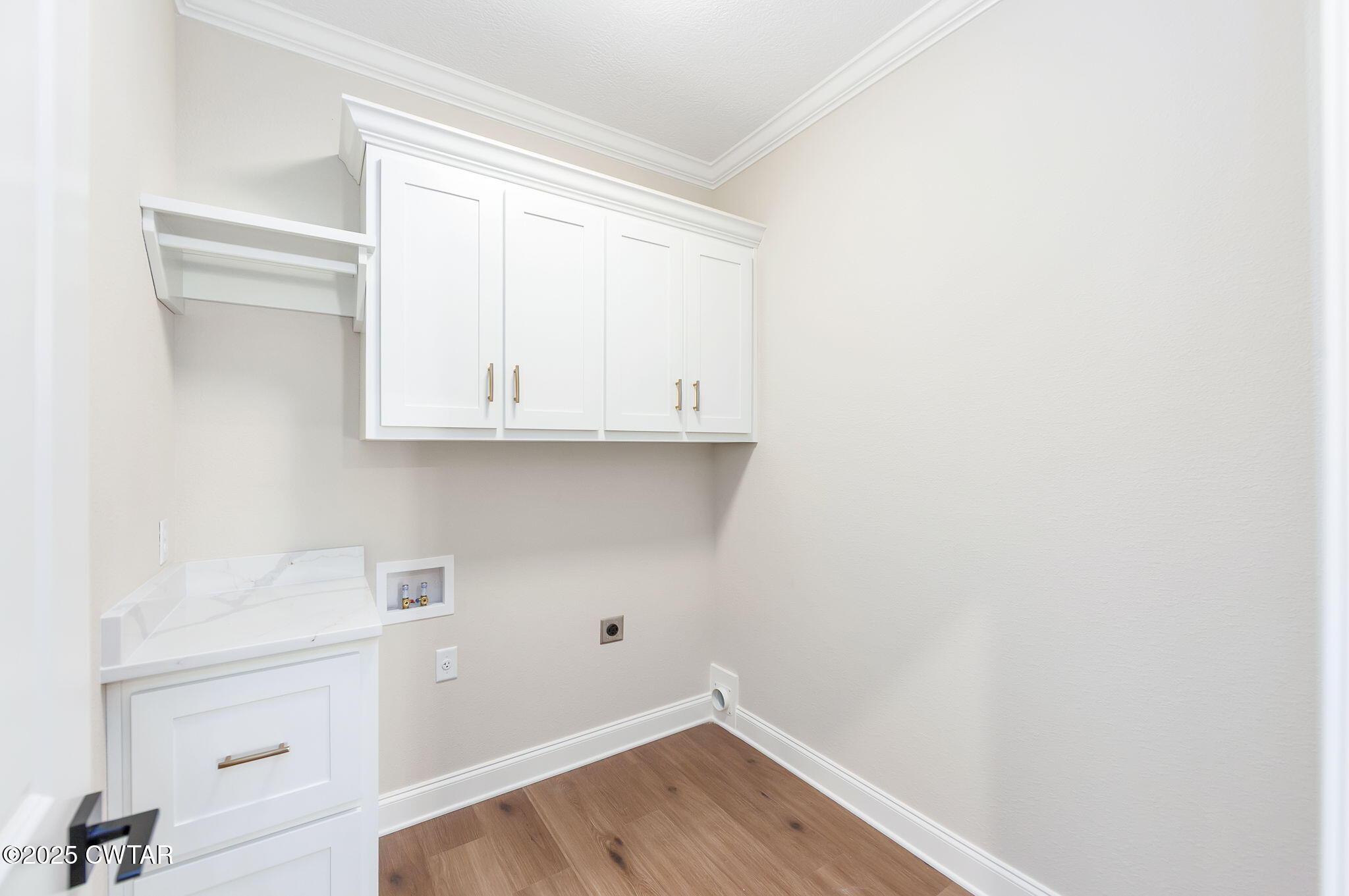 24 Enoch Cove Jackson, TN 38305 - Photo 21 of 30 a view of a kitchen with wooden floor