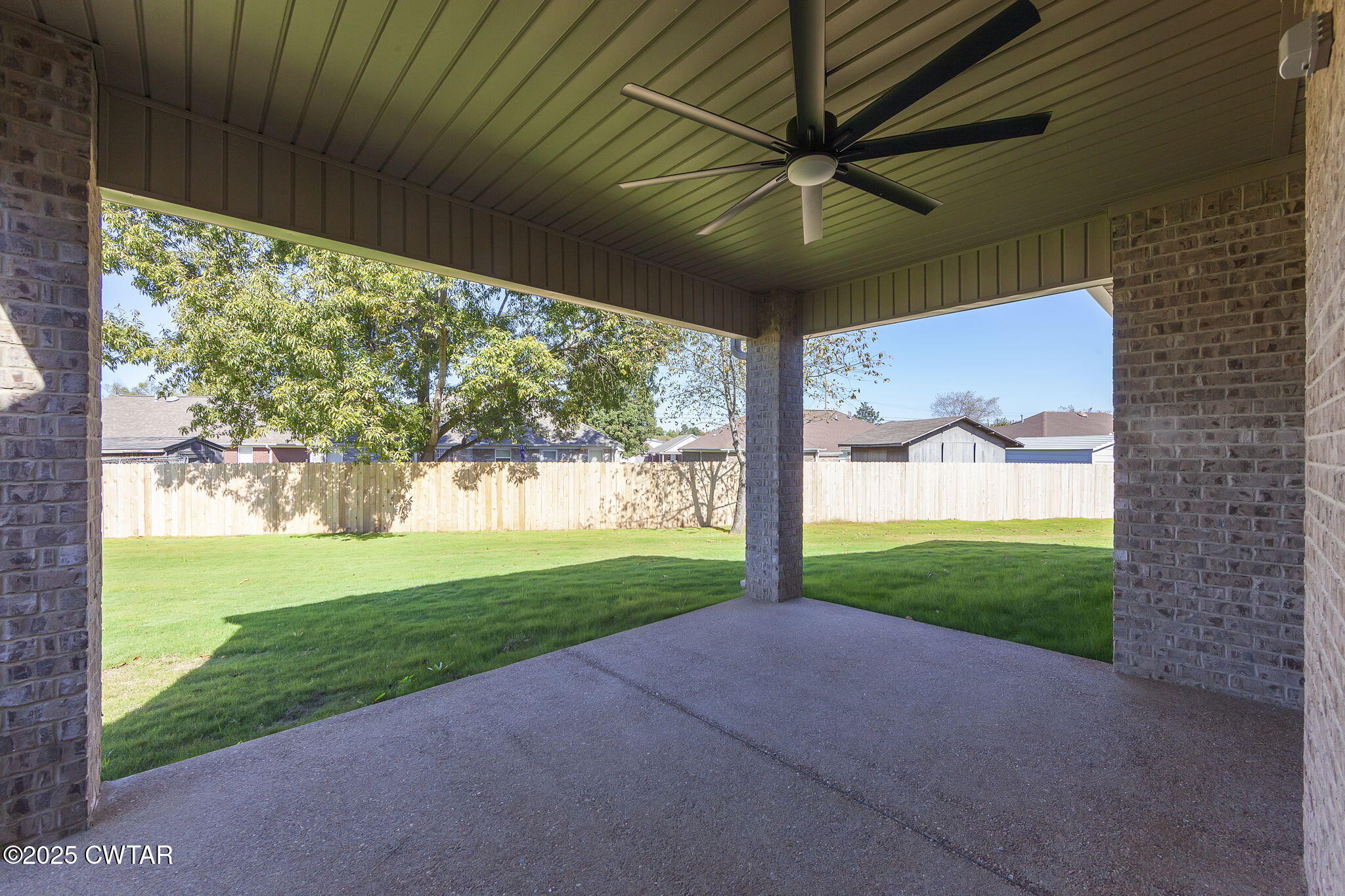 24 Enoch Cove Jackson, TN 38305 - Photo 28 of 30 a view of a porch and garden