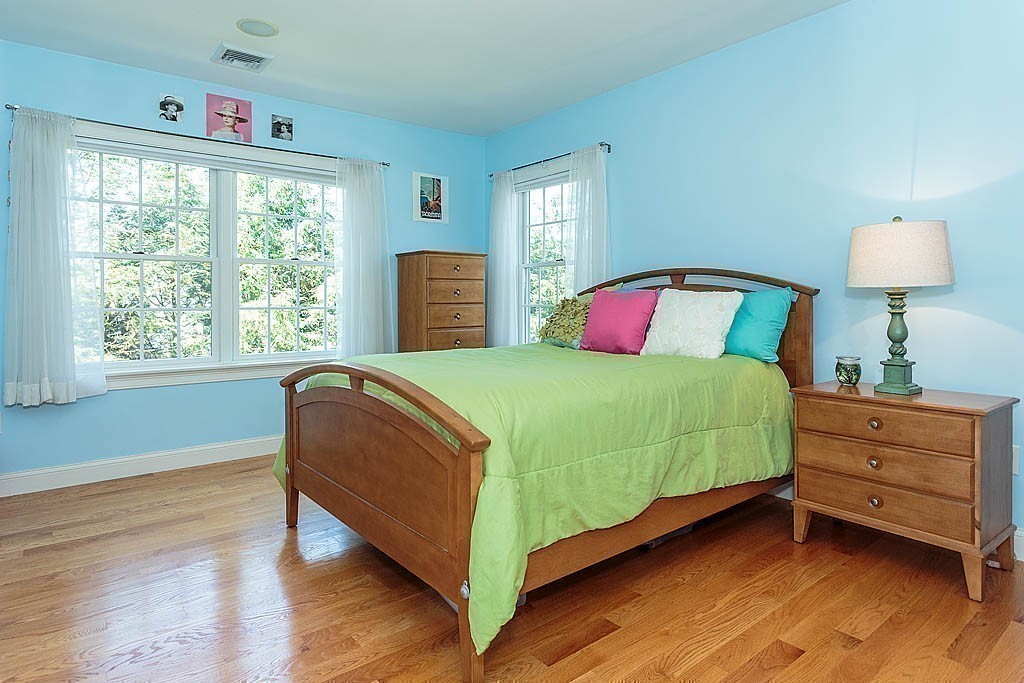 33 Surrey Road Winchester, MA 01890 - Photo 23 of 30 Gallery Image 23