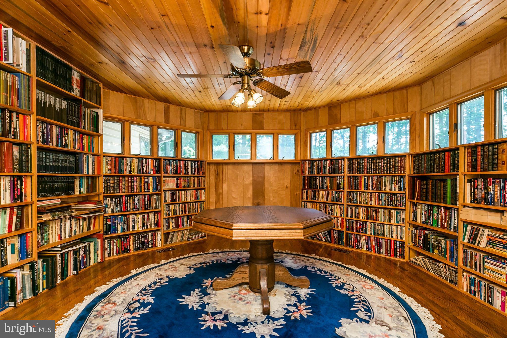12504 Timber Grove Road Reisterstown, MD 21136 - Photo 7 of 30 Library
