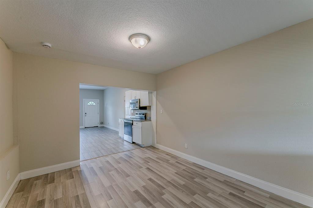 1007 Emeralda Road Orlando, FL 32808 - Photo 16 of 47
