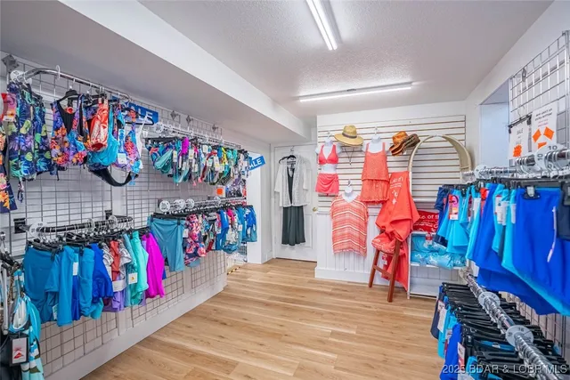 $775,000 | 6-8 & 18 Sunset Hill Drive, Sunrise Beach, MO 65079