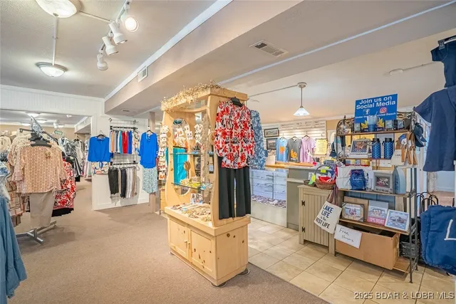 $775,000 | 6-8 & 18 Sunset Hill Drive, Sunrise Beach, MO 65079