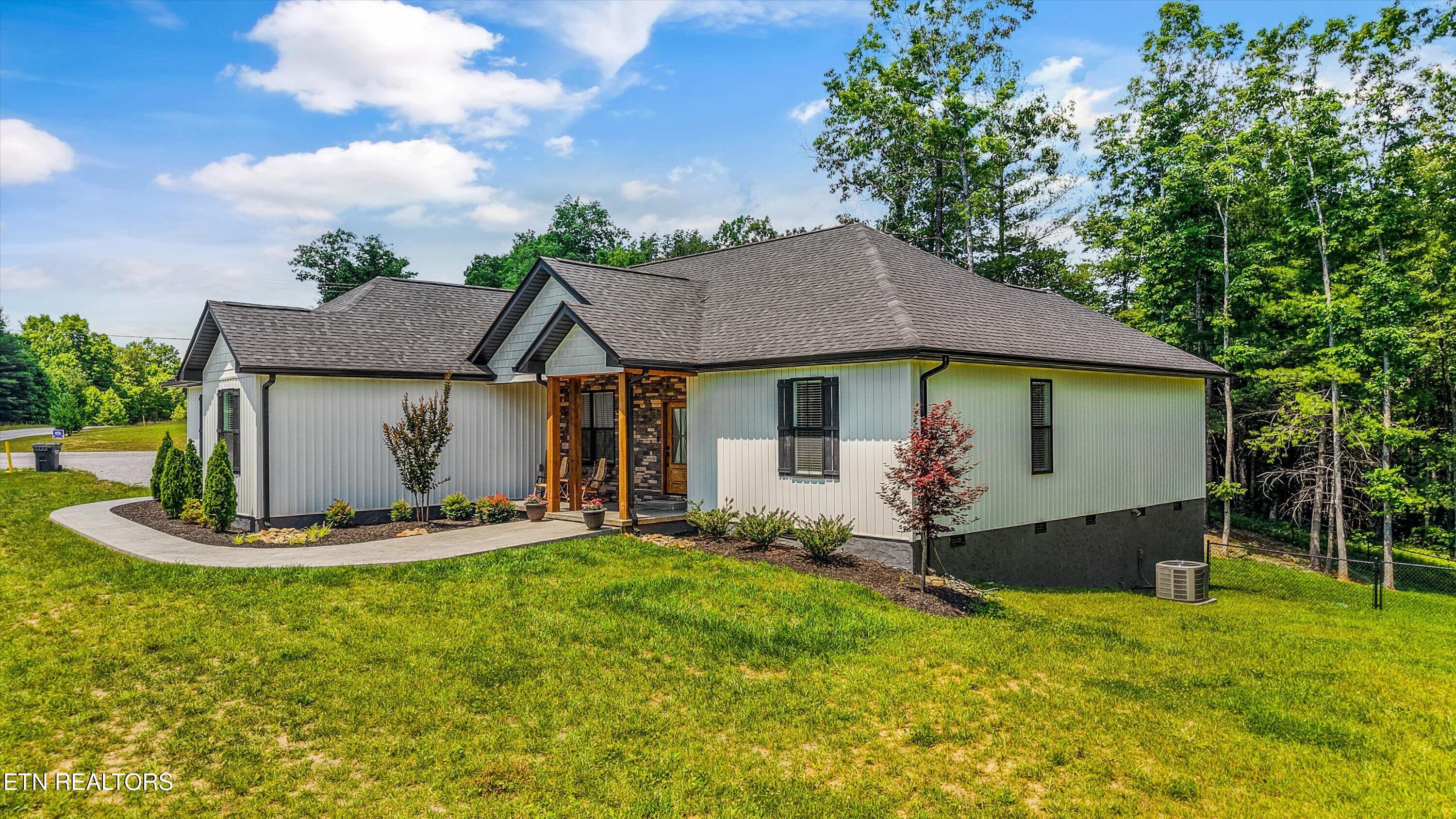 738 Toomey Fls Road Oneida, TN 37841 - Photo 8 of 44 04-738 Toomey Fls Rd 034