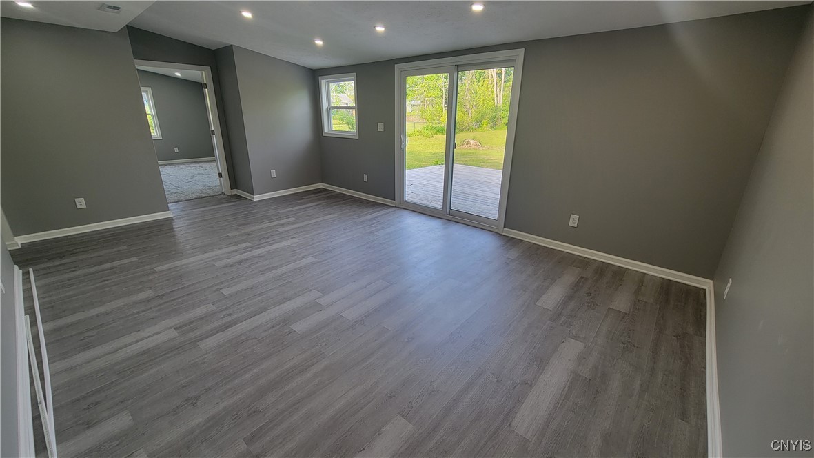 7991 Thompson Road Cicero, NY 13039 - Photo 15 of 21