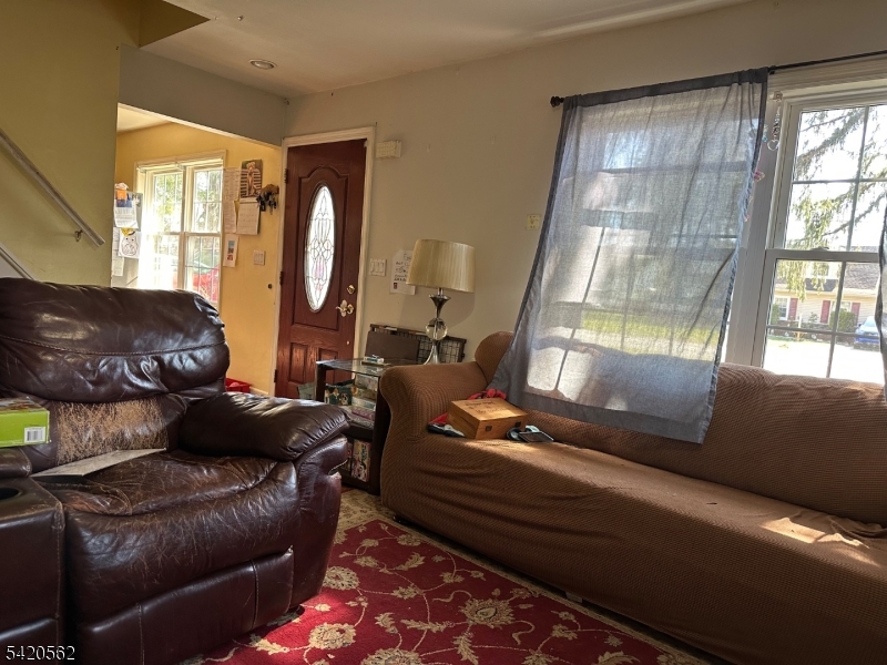 5 Brookside Avenue Pequannock, NJ 07444 - Photo 4 of 30