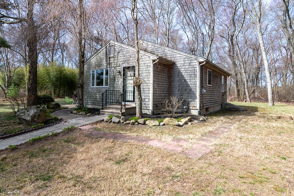1668 Kingstown Road South Kingstown, RI 02879 - Photo 7 of 32