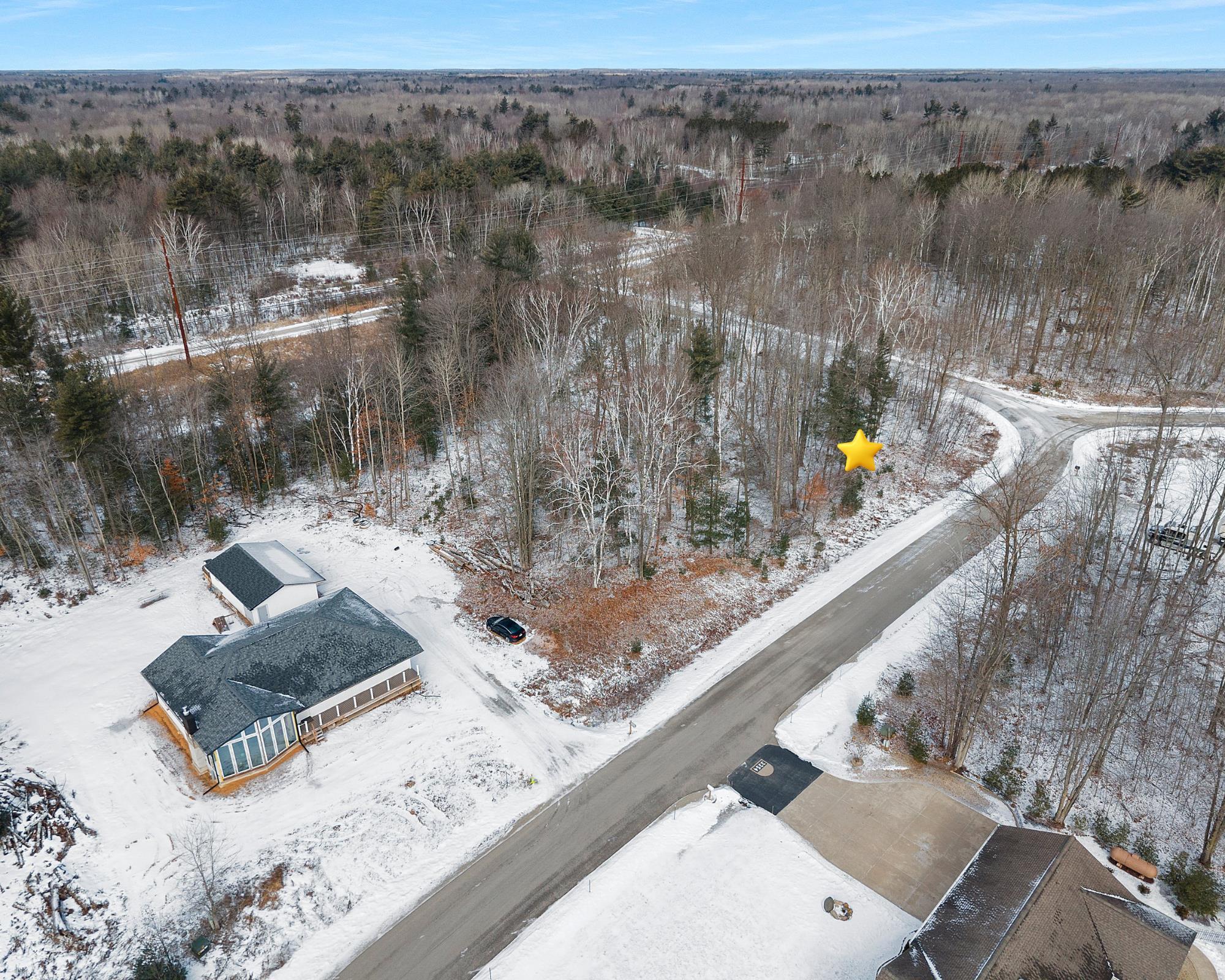 Alpha Lane, Unit 8 Abrams, WI 54101 - Photo 3 of 7