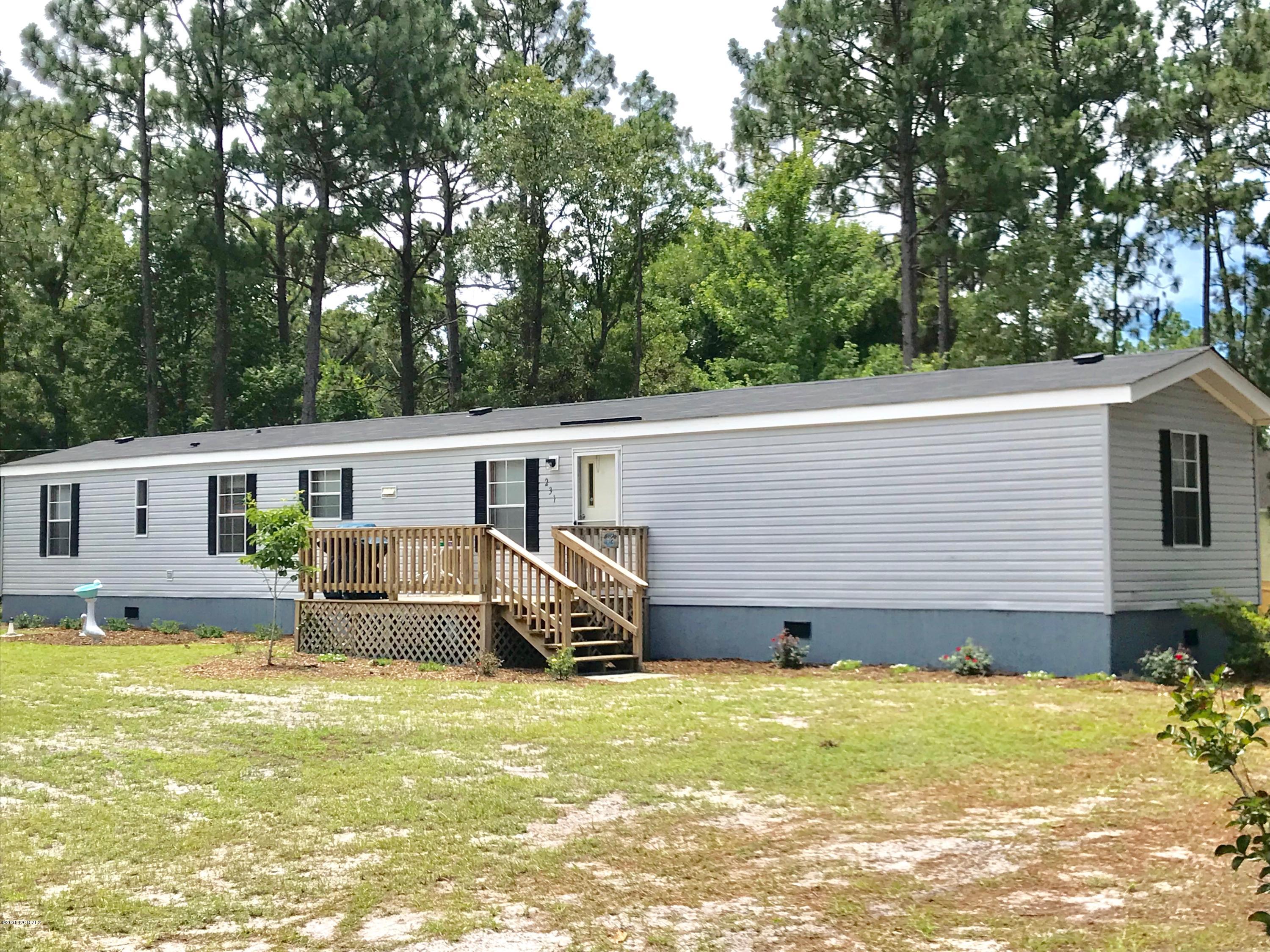 231 Sycamore Road Southport, NC 28461 - Photo 6 of 72 IMG-4787