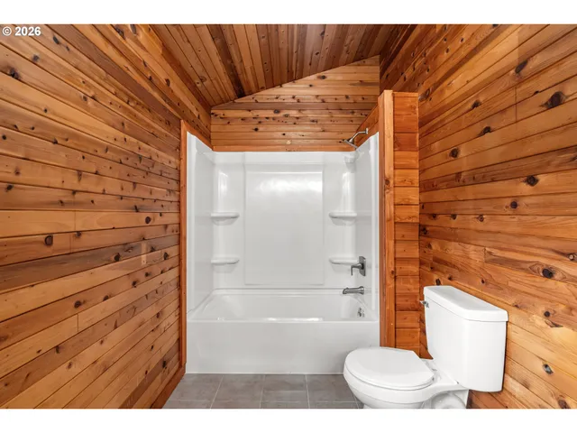 $574,900 | 1514 Burbridge Drive, Rogue River, OR 97537