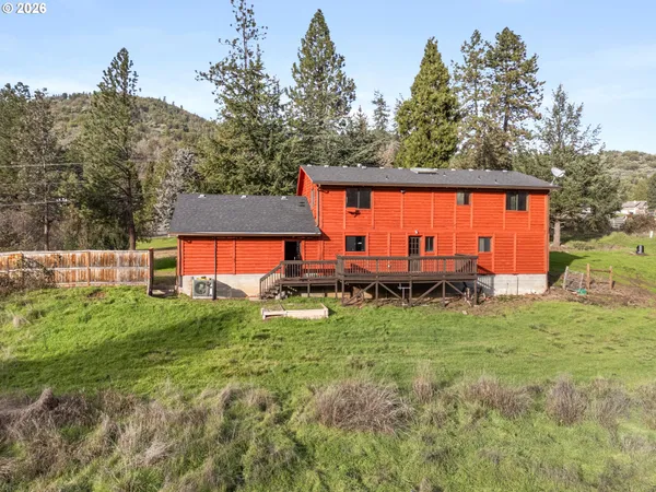 $559,900 | 1514 Burbridge Drive, Rogue River, OR 97537