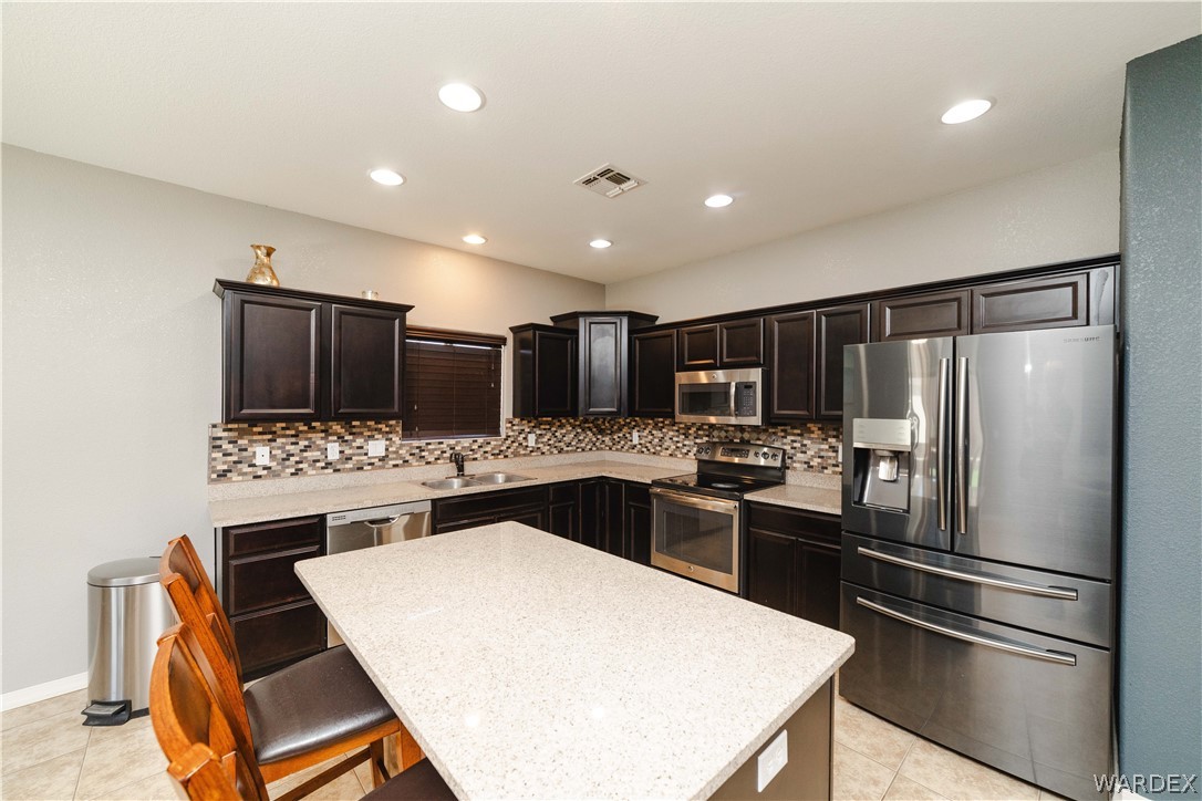 3354 Motherload Road Kingman, AZ 86401 - Photo 18 of 55 Kitchen