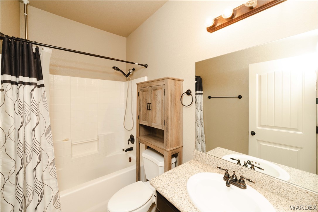 3354 Motherload Road Kingman, AZ 86401 - Photo 30 of 55 Bathroom