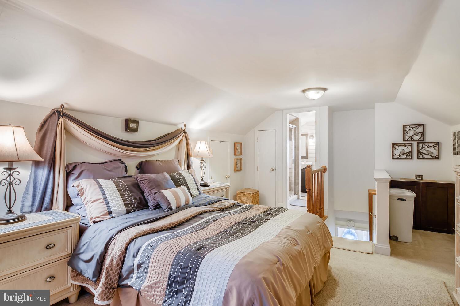 8124 Ridgely Oak Road Baltimore, MD 21234 - Photo 13 of 31