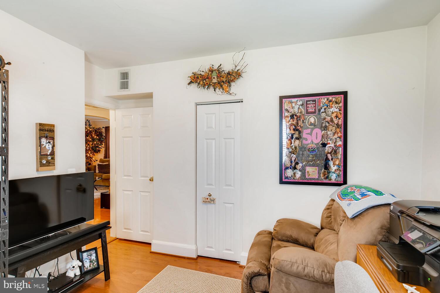 8124 Ridgely Oak Road Baltimore, MD 21234 - Photo 25 of 31