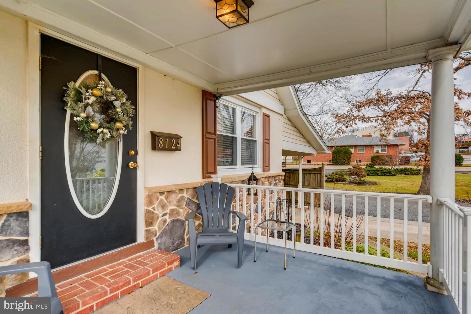 8124 Ridgely Oak Road Baltimore, MD 21234 - Photo 4 of 31