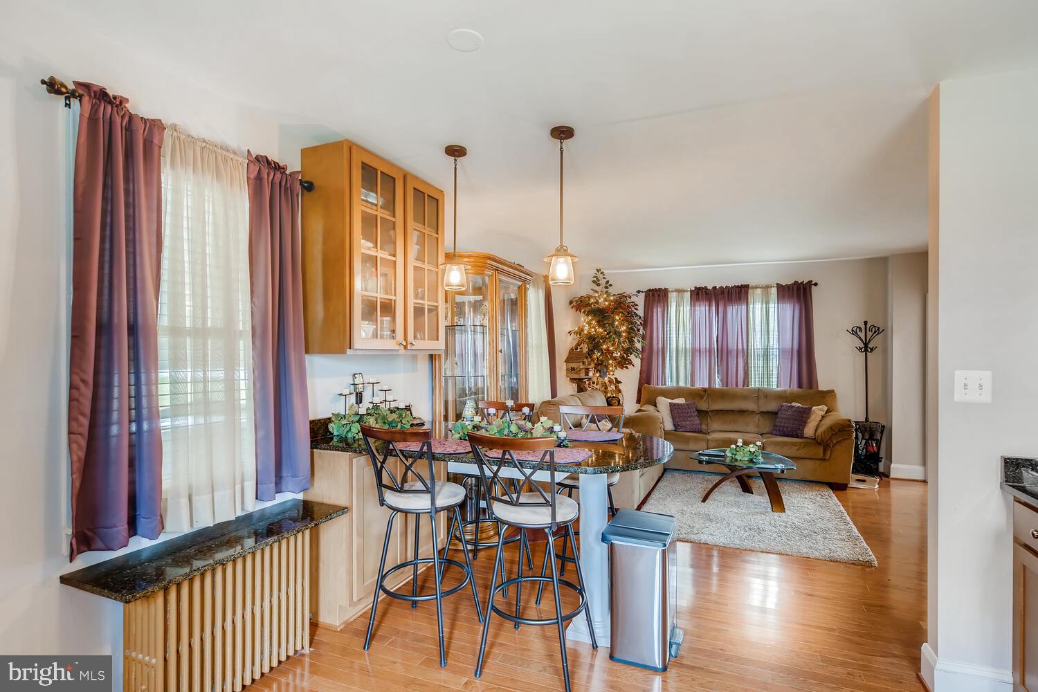8124 Ridgely Oak Road Baltimore, MD 21234 - Photo 10 of 31