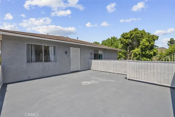 $2,500 | 28121 Robin Avenue, Unit 136, Saugus, CA 91350