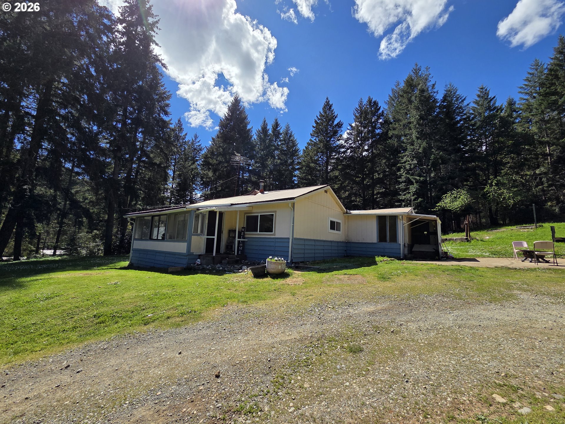 195 Section Creek Road Glendale, OR 97442 - Photo 2 of 32