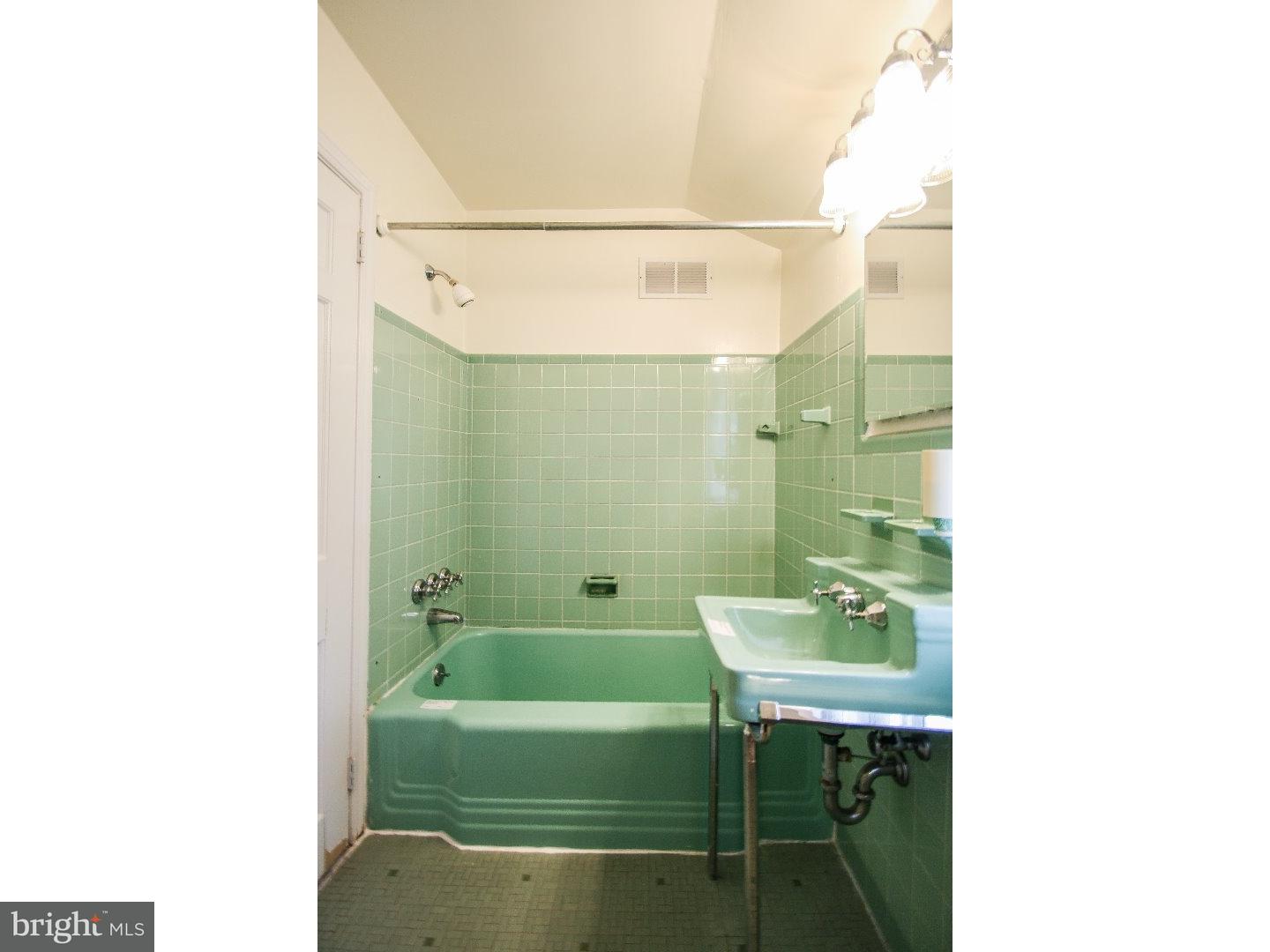 1427 Pepper Road Jenkintown, PA 19046 - Photo 22 of 25 Gallery Image 22