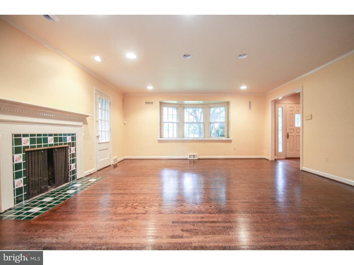 1427 Pepper Road Jenkintown, PA 19046 - Photo 8 of 25 Gallery Image 8