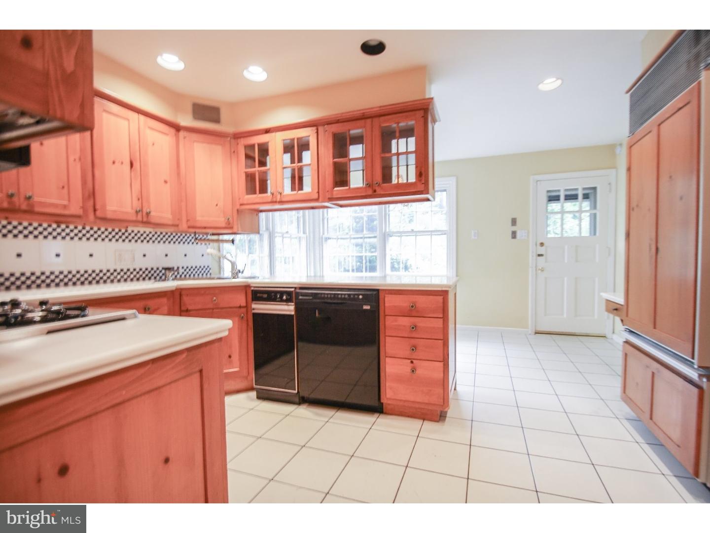 1427 Pepper Road Jenkintown, PA 19046 - Photo 10 of 25 Gallery Image 10
