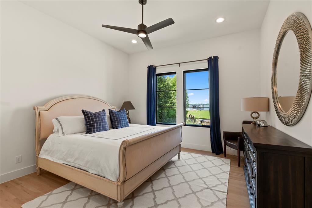 111 Sun Valley Mabank, TX 75147 - Photo 15 of 40 Second Downstairs Primary Suite