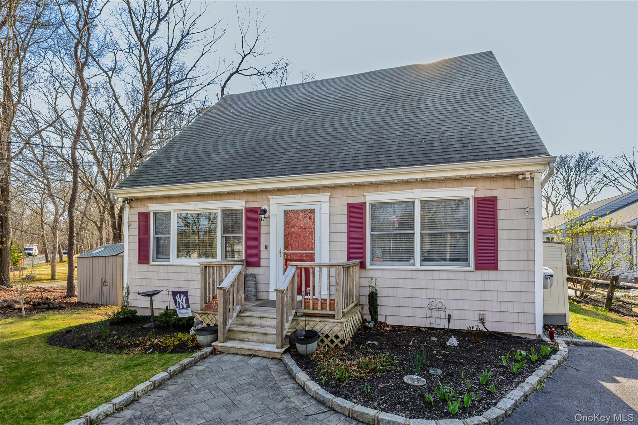 278 Ridge Road Ridge, NY 11961 - Photo 2 of 35