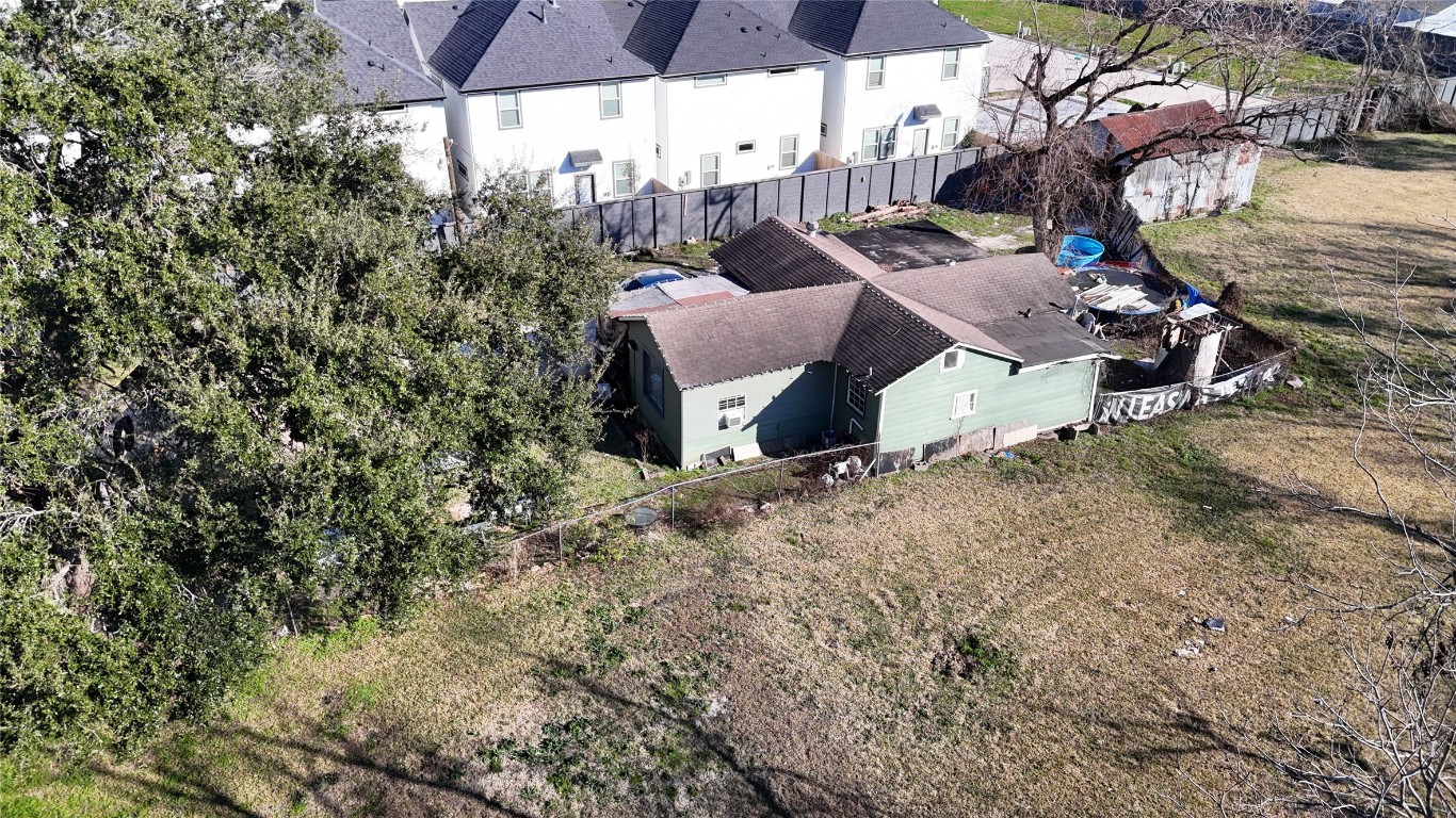 40 Dipping Lane Houston, TX 77076 - Photo 17 of 17 an aerial view of a house with yard and seating space