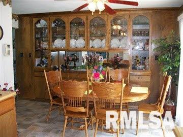 1704 Walnut Hill Road Centralia, IL 62801 - Photo 3 of 11 Gallery Image 3