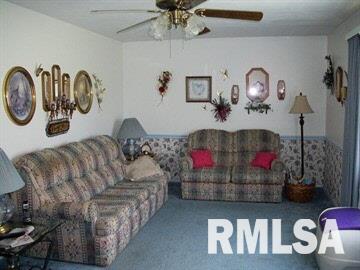1704 Walnut Hill Road Centralia, IL 62801 - Photo 4 of 11 Gallery Image 4