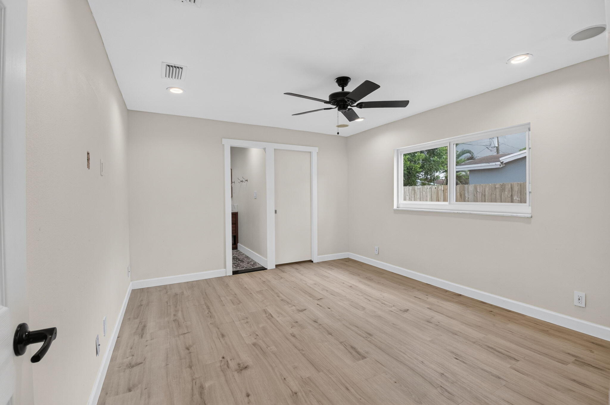 9686 Southwest 2nd Street Boca Raton, FL 33428 - Photo 9 of 20 21-web-or-mls-DSC_9200