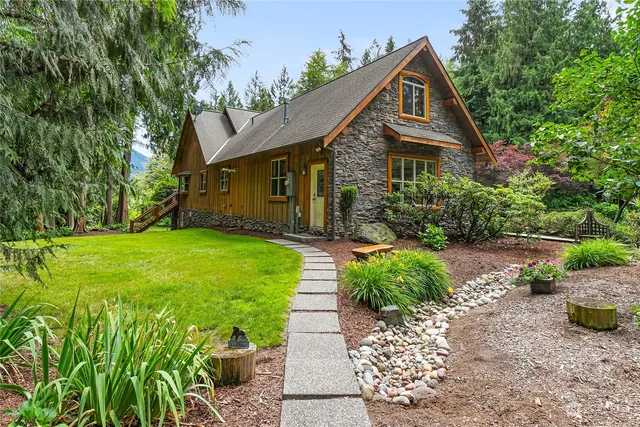 $1,399,000 | 4126 Caron Road, Deming, WA 98244