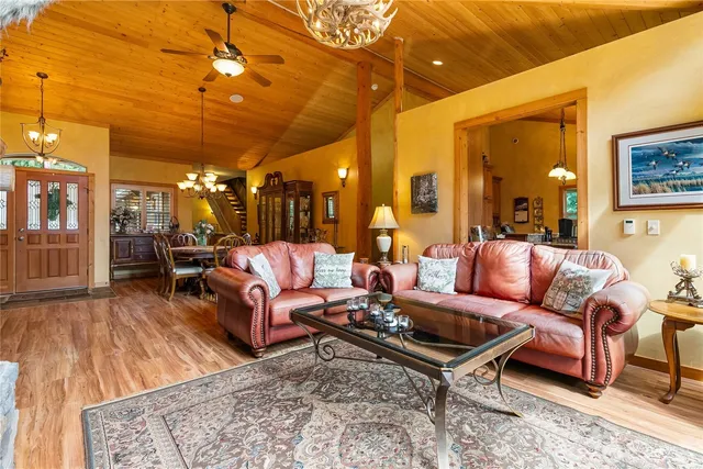 $1,399,000 | 4126 Caron Road, Deming, WA 98244