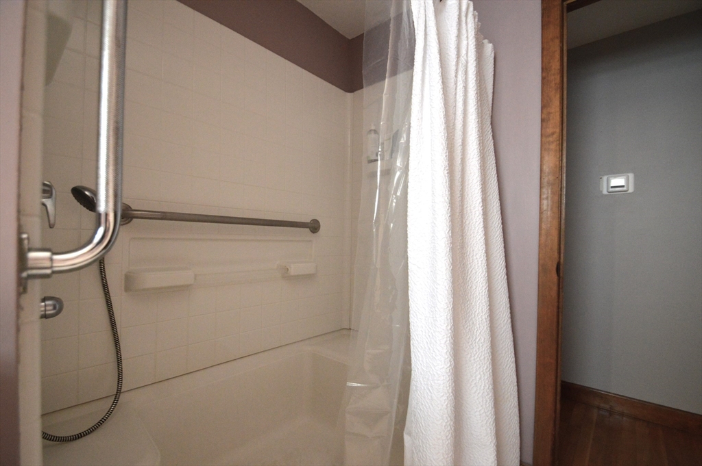 40 Conrad Road Marlborough, MA 01752 - Photo 17 of 39 Gallery Image 17