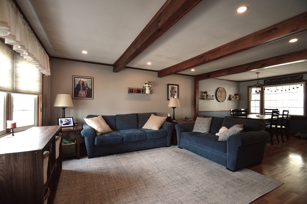 40 Conrad Road Marlborough, MA 01752 - Photo 3 of 39 Gallery Image 3